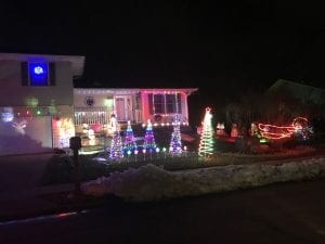 Merry Christmas! QC Scene Highlights The Christmas Lights of The Quad-Cities!