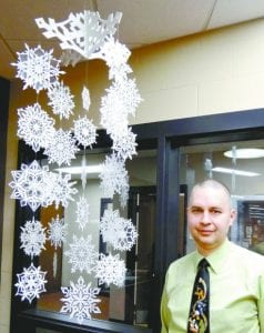 Bettendorf Teacher, Paper Artist Mourned As “One of a Kind”