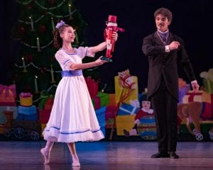 Ballet Quad Cities Presenting Nutcracker In The Round