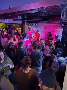 First Jambrella on Feb. 26 Raised $7,000 for Quad-Cities Musicians and Bars in Need