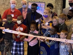 Putnam Celebrates Ribbon Cutting for New World Culture Gallery