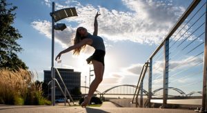 Ballet Quad Cities Offering Ballet On The Lawn At Davenport's Outing Club