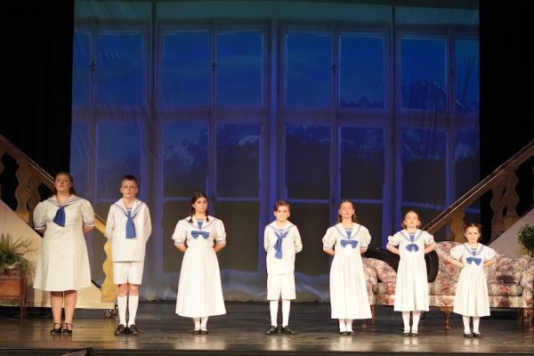 REVIEW: Spotlight Theatre Soars in Spectacular Production of “Sound of Music”