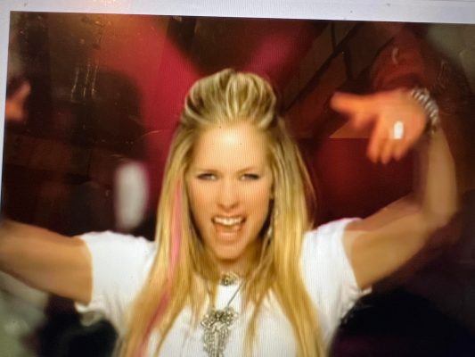 Did Avril Lavigne Die And Get Replaced With Her Illuminati Body Double???