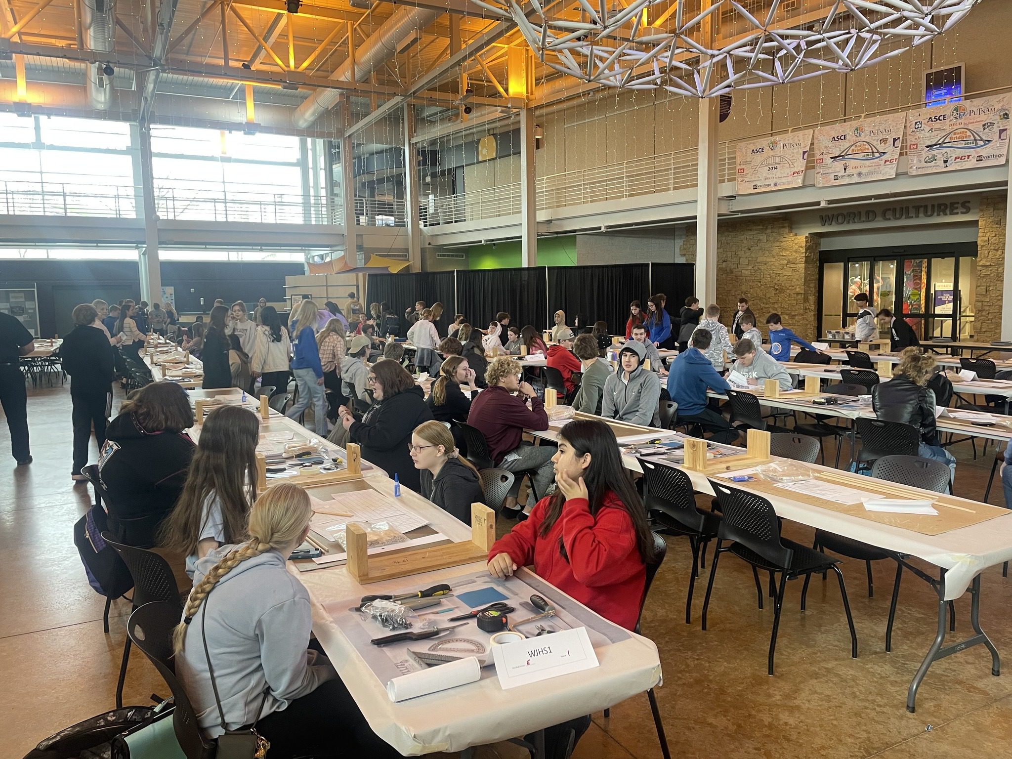 Rock Island's Washington Junior High STEM Club Teams Place Highly In