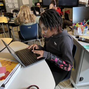 Rock Island's Edison Junior High Teaches Children About Podcasting
