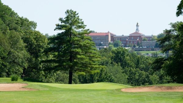 Western Illinois Golf Fundraiser Now Open