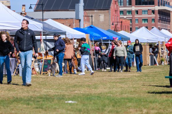 Muscatine’s Pearl City Vintage Market in October Opens Saturday