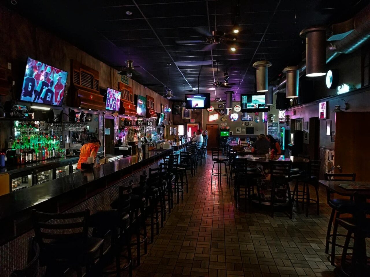 The best sports bars to watch events like the Super Bowl in the Quad Cities area - QuadCities.com