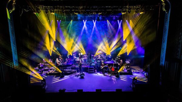 Mannheim Steamroller Christmas Coming To Adler Theatre Tonight