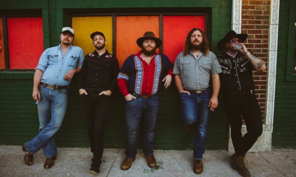 Hunter Peebles & The Moonlighters Coming To Davenport's Raccoon Motel Tonight