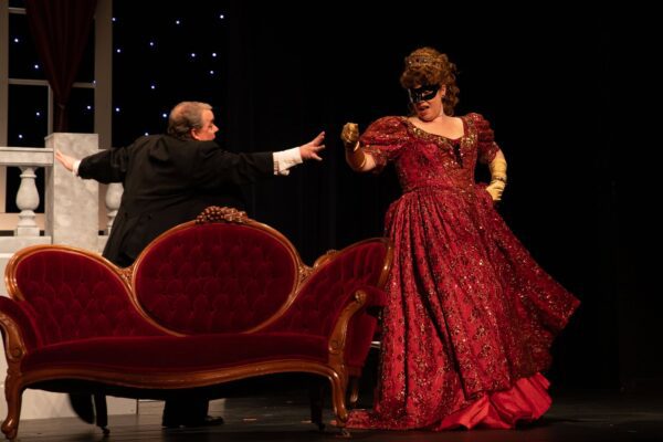 Opera QC Returns to Davenport's Galvin Fine Arts Center With Comic Jewel By Strauss