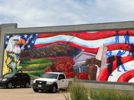 Quad Cities Community Invited to Celebrate 25 Years of Metro Arts on Tuesday at Figge