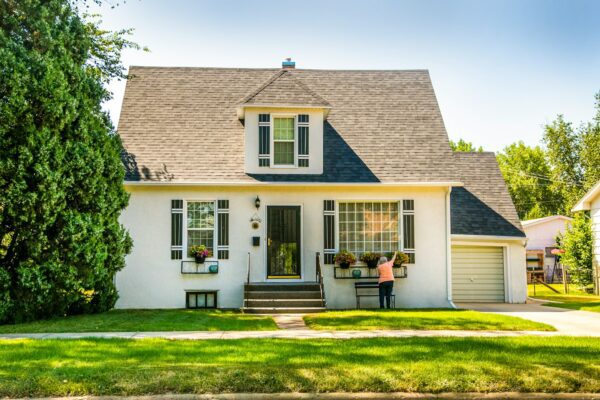 7 Signs Your Broker Truly Knows the Neighborhood - QuadCities.com