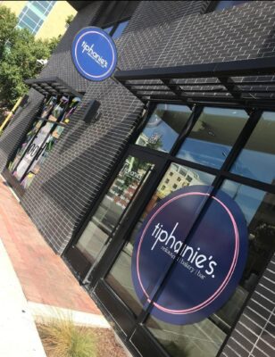 Well-Known Downtown Davenport Restaurant Closing Its Doors Forever