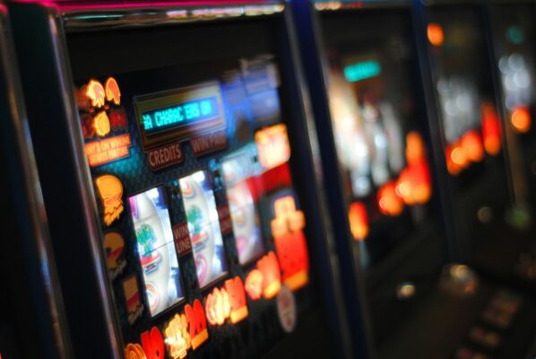 How Online Slots Are Reshaping Entertainment in the Quad Cities - QuadCities.com