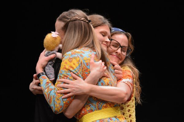 Melanie Gillespie (left), Elissa Dynes, and Tifany Simosky.